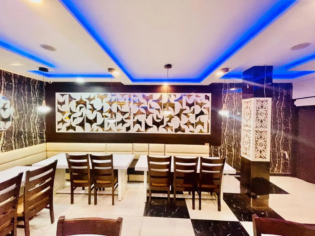 The Backpackers Taj View By Sot Hotel Nagla Dhimar